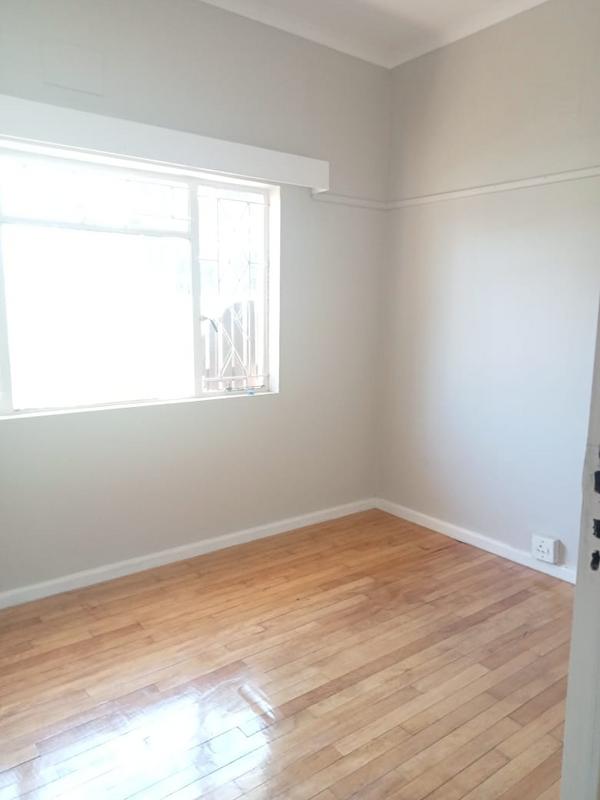 To Let 4 Bedroom Property for Rent in Goodwood Central Western Cape